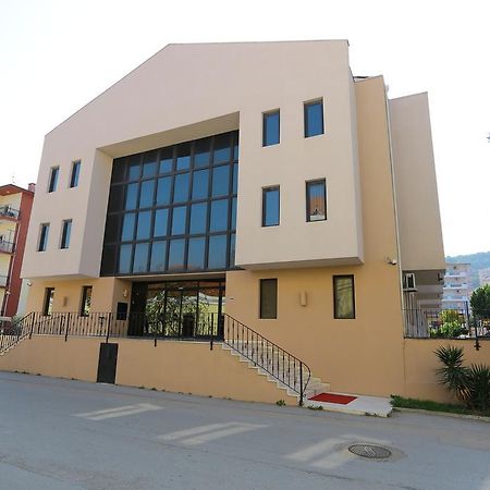 Montania Town Hotel Mudanya Бурса Экстерьер фото
